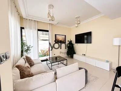 ELEGANT 3 BEDS + MAIDS | VACANT | PRIME LOCATION