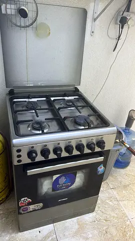 4-burner gas cooker with oven - used, working condition