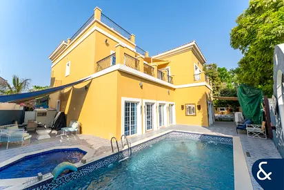 Beautiful | 4 Bed+Maids | Pool | Park Backing