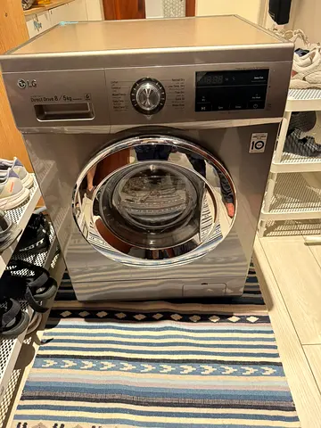 LG Front Load Washer/Dryer 8/5 kg F4J3TMG5P , 8 Months Old , DELIVERY + WARRANTY