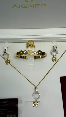 Aigner Jewelry Set (Brand New)