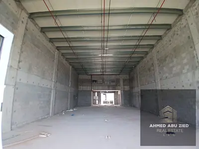 Commercial Warehouse and Showroom for Rent in Al Bahia Ajman on Sheikh Mohammed Bin Zayed Road 2718 Sq Ft Free Mezzanine Permit and Parking