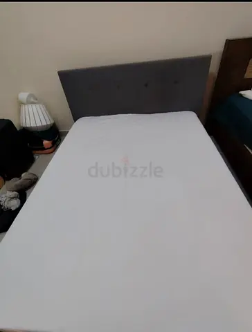 Queen size bed & mattress with - good condition