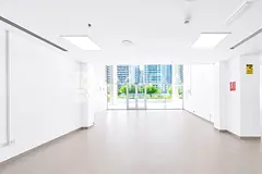 Fitted Shop | Park Facing | In & Out at E44