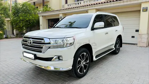 Toyota Land Cruiser GXR 2018 GCC Specs