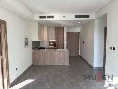Modern 2-Bedroom Apartment | Canal View | Peninsula 1