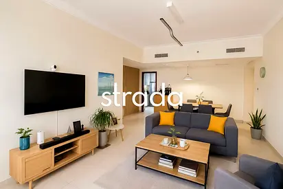 Lake View | 2 beds + Maids | Low Floor