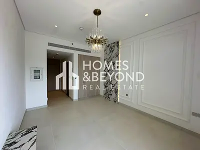 Vacant | Smart Home | Modern Studio