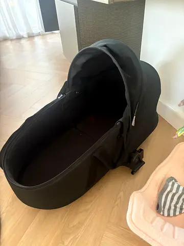 Babyzen YOYO bassinet