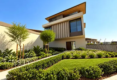 INDEPENDENT VILLA | VACANT | AREA SPECIALIST