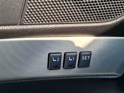 2015 Infiniti Q60 缩略图 11