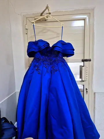 Singer Najwa Karam's dress