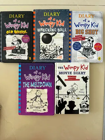 Diary of a Wimpy Kid book bundle - 5 paperback kids novels
