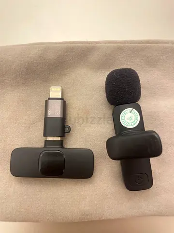 Compact clip-on iPhone Lightning lavalier microphone set
