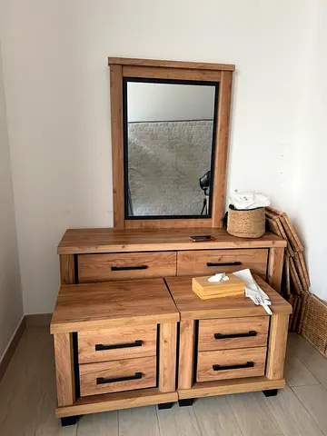 Bedroom cabinets