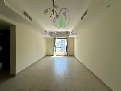 شقة غرفتين وصالة في الممزر بإطلالة بحرية متميزة، تكييف مجاني، مرافق متكاملة وموقف سيارات. للاستفسار تواصل معنا.