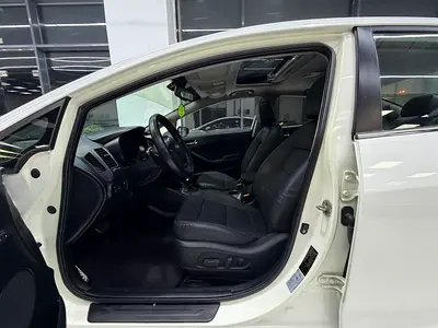 2015 KIA CERATO 照片 8