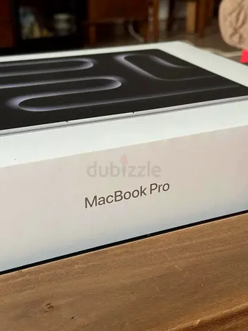 Brand New 16” MacBook M4 Max 36GB/1TB