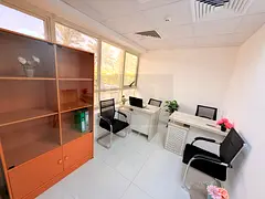 Boost Your Professional Image with Our Impressive Office Space Options