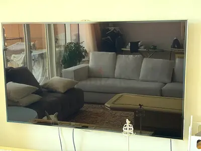 Samsung 60” Smart Slim LED TV (Series 8)
