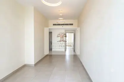 مودرن 1 BHK | برج سنترال بارك | الوصول إلى الشرفة والمسبح