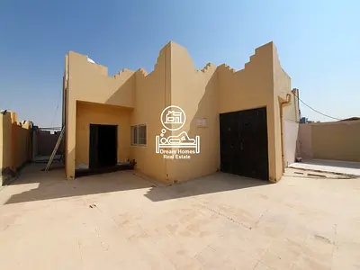 Pvt. Entrance 3 bed for rent in Shakhbout city