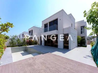 Brand New | H&H Designed | Private Pool