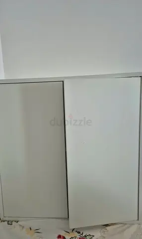 White sliding-door cabinet / cupboard - compact storage