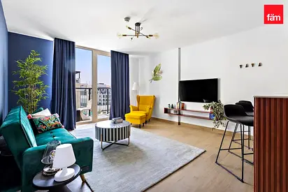 Panoramic sea view and skyline Luxury furnished