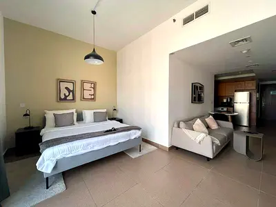 Burj Khalifa View | Spacious 1 BR | Vacant