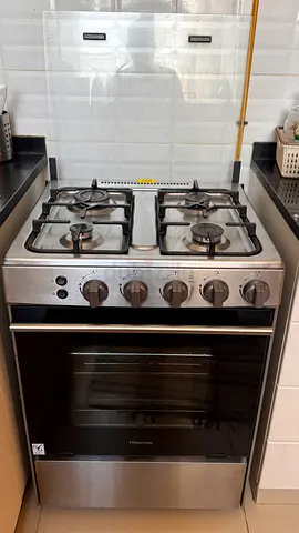 Hisense 4-burner Gas Cooker with Oven — Good Condition
