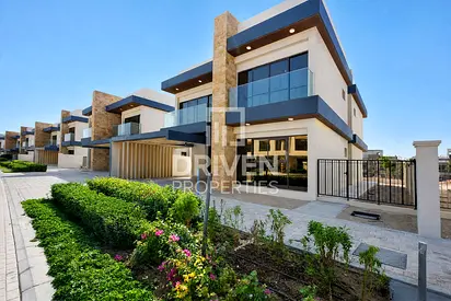 Park Facing | Branded New Villa | Premium Cluster