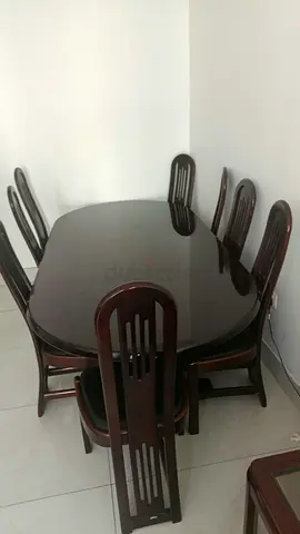 8 seater dinning table with chairs