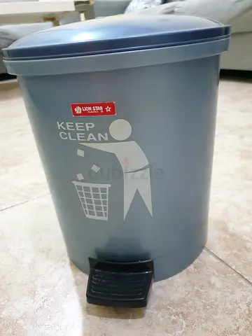 DUST BIN