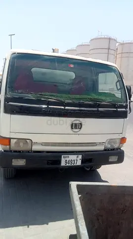 Nissan Diesel UD (Water Tanker) 3 -Ton.