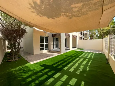 Spacious 3BR Duplex Townhouse | Malibu