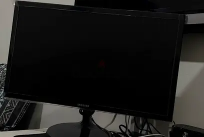 Samsung 22-inch LED Monitor - Good Condition