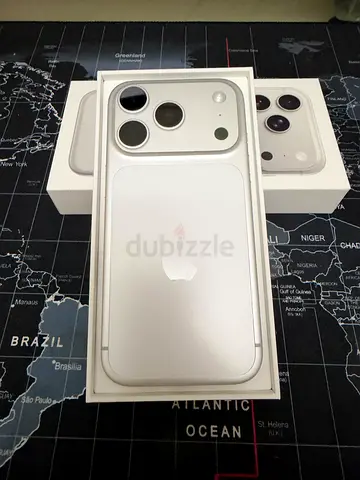 I phone 17 pro 256gb with box same as new