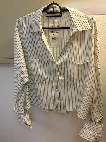 Stay true White black-striped button-up shirt