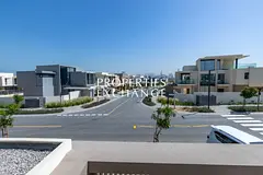 PARK FACING | PRIME LOCATION| SINGLE ROW | SERIOUS SELLER| MORTGAGE POSSIBLE