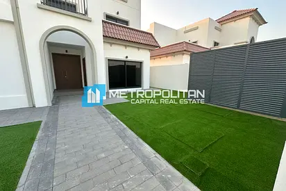Brand New | 4 BR with Driver Room | Ready to Move