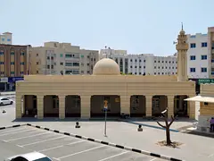 LUXURY & SPACIOUS APARTMENT FOR RENT | MODERN AMENITIES | PRIME LOCATION | STRICTLY FOR FAMILY | REA