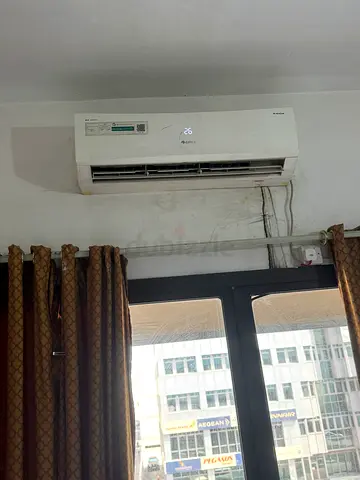 Used wall-mounted split air conditioner - 1.5 HP (working)