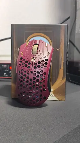 Finalmouse Prophecy ULX Scream Edition (Medium) - Excellent Condition