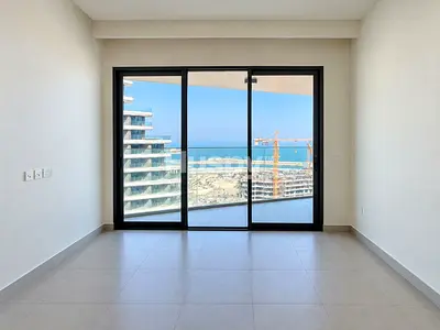 Brand new | Below original price | Beach access