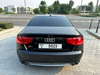 2013 AUDI S8 照片 3