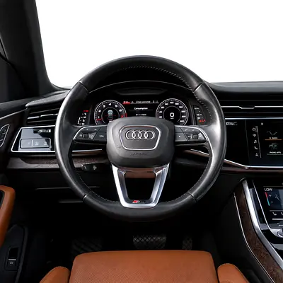 2020 AUDI Q8 — фото 8