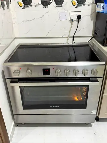 Bosch 5 burner electric cooker 90 by 60