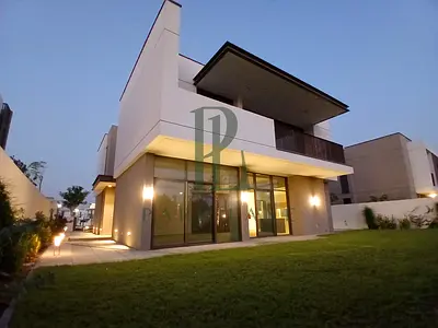 Fully Landscaped | Direct Park Facing | Large Plot
