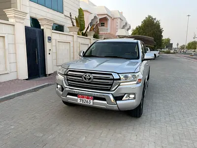 Toyota Land Cruiser GXR 2017 GCC خليجي نيسان باترول بحالة الوكالة